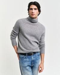 Camisola de gola alta em caxemira