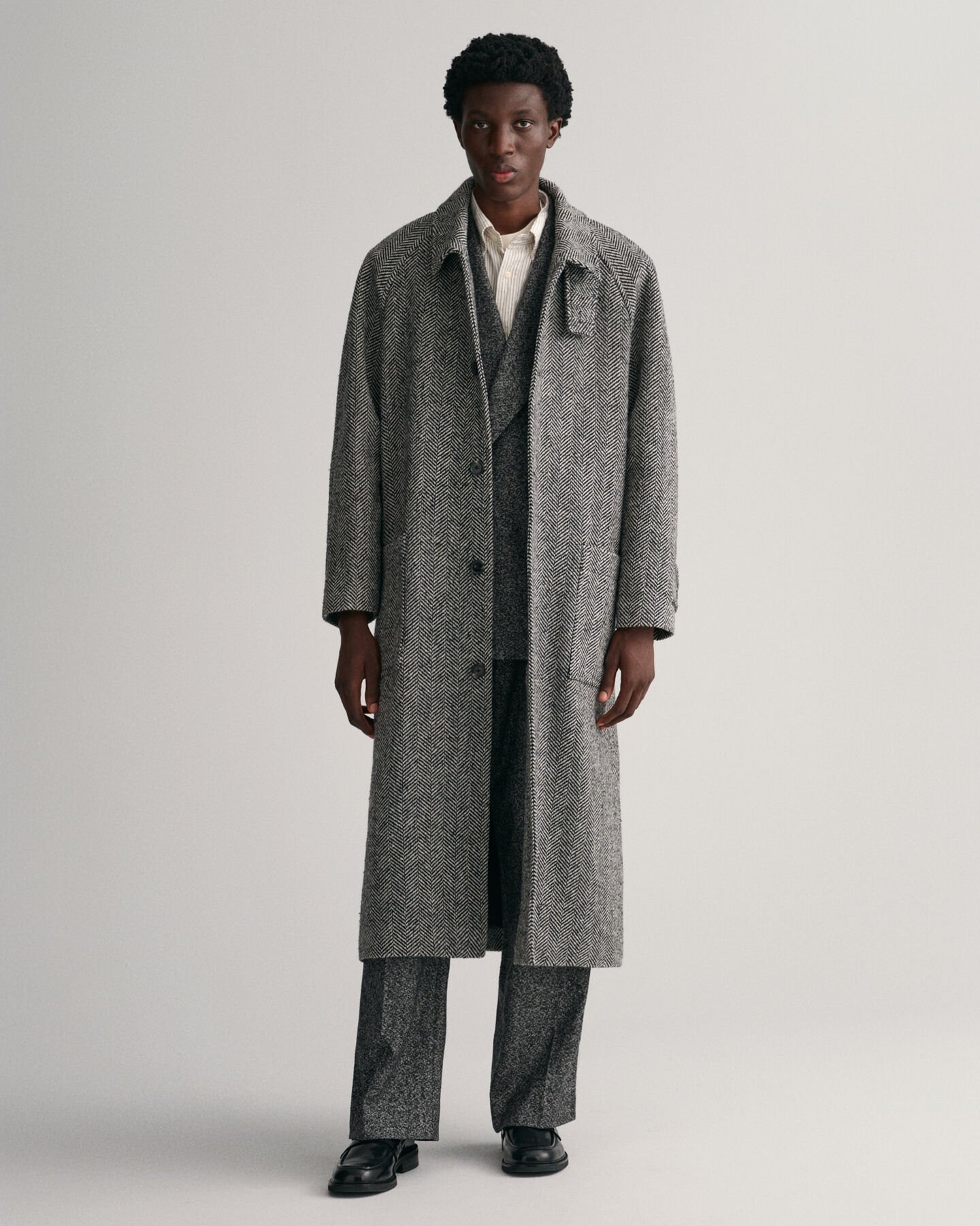 Sobretudo em lã Balmacaan