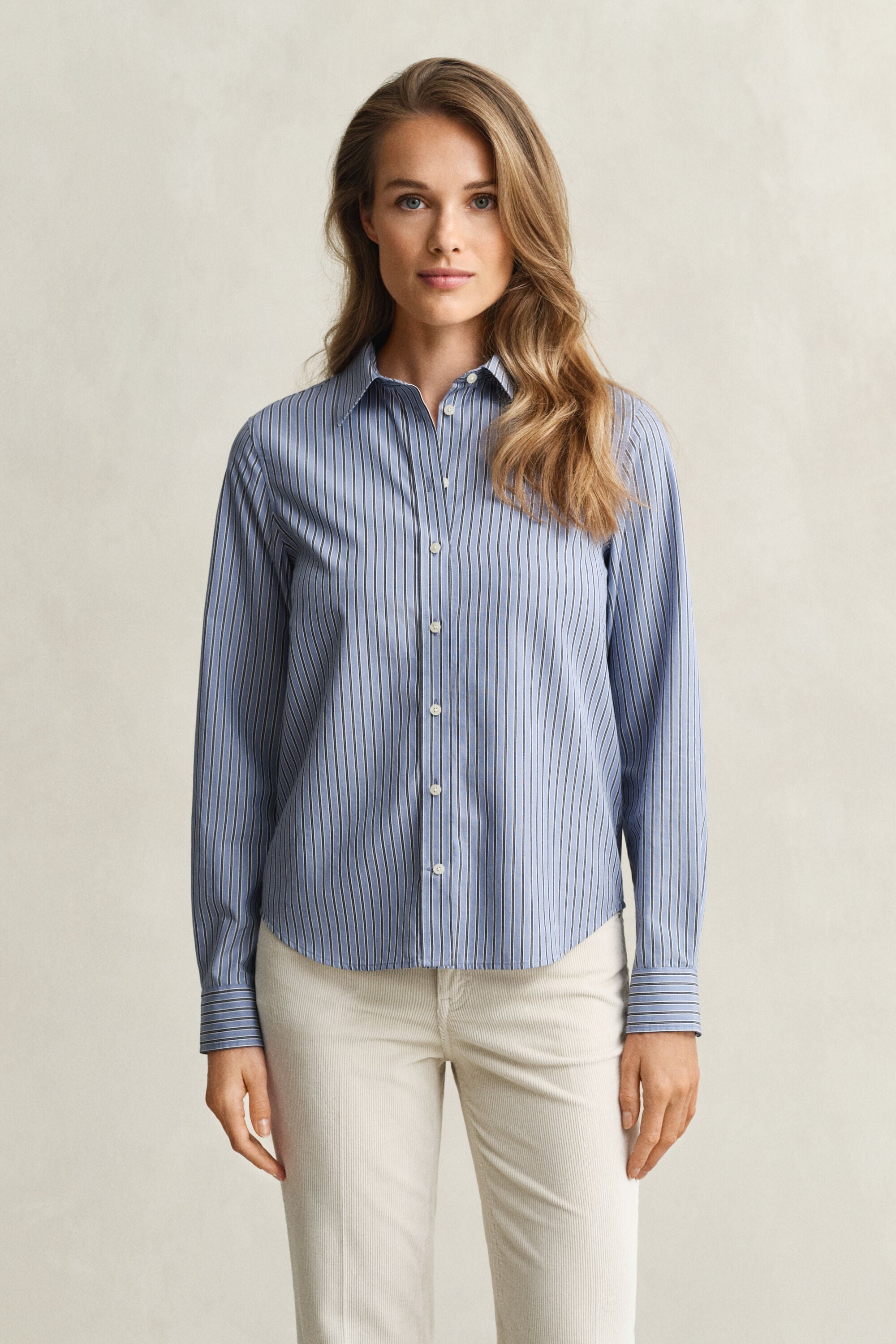 Camisa em popelina às riscas regular fit