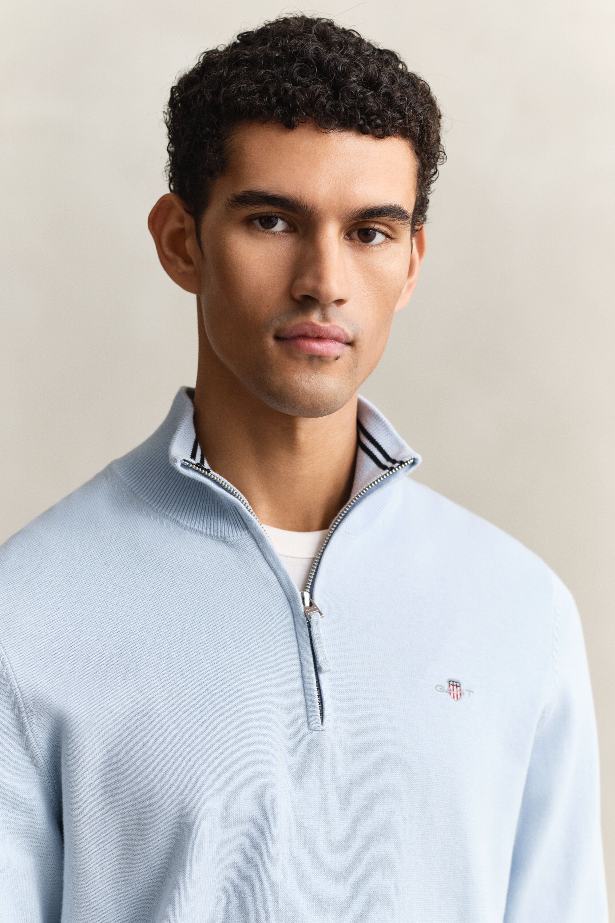 Sweatshirt com meio fecho em algodão clássico