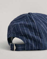 Boné em linho às riscas