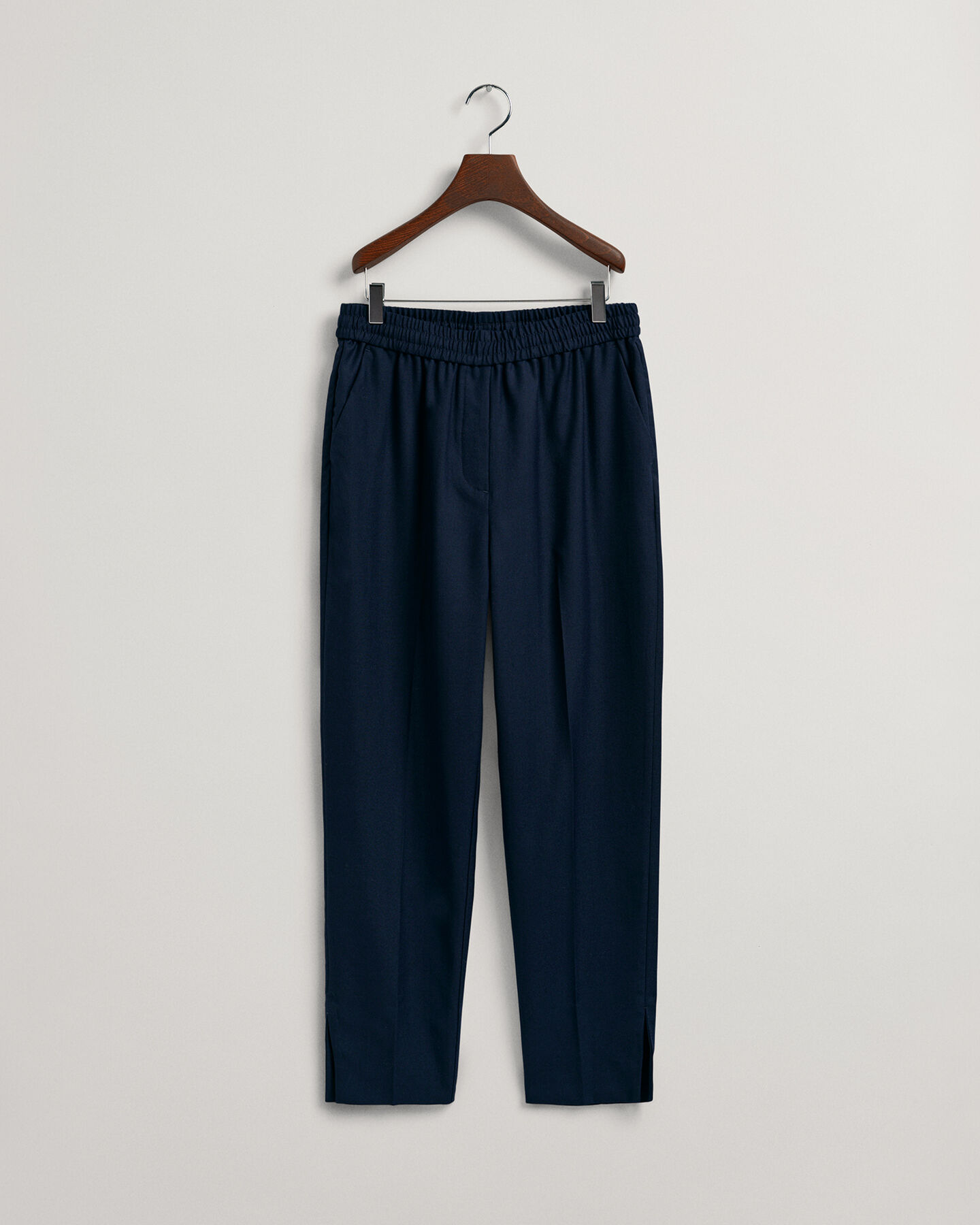 Calças pull-on afuniladas