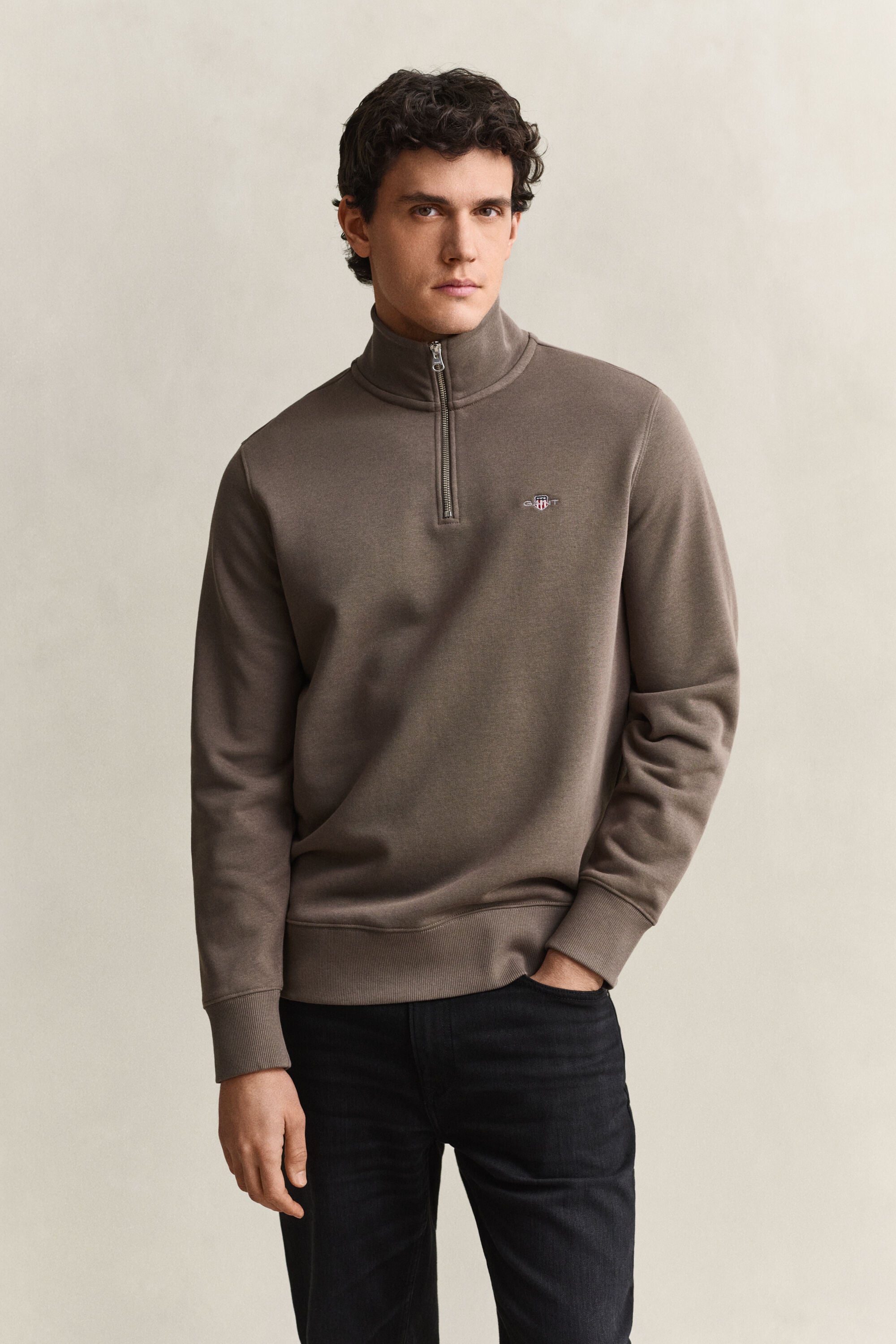 Sweatshirt com meio fecho Shield