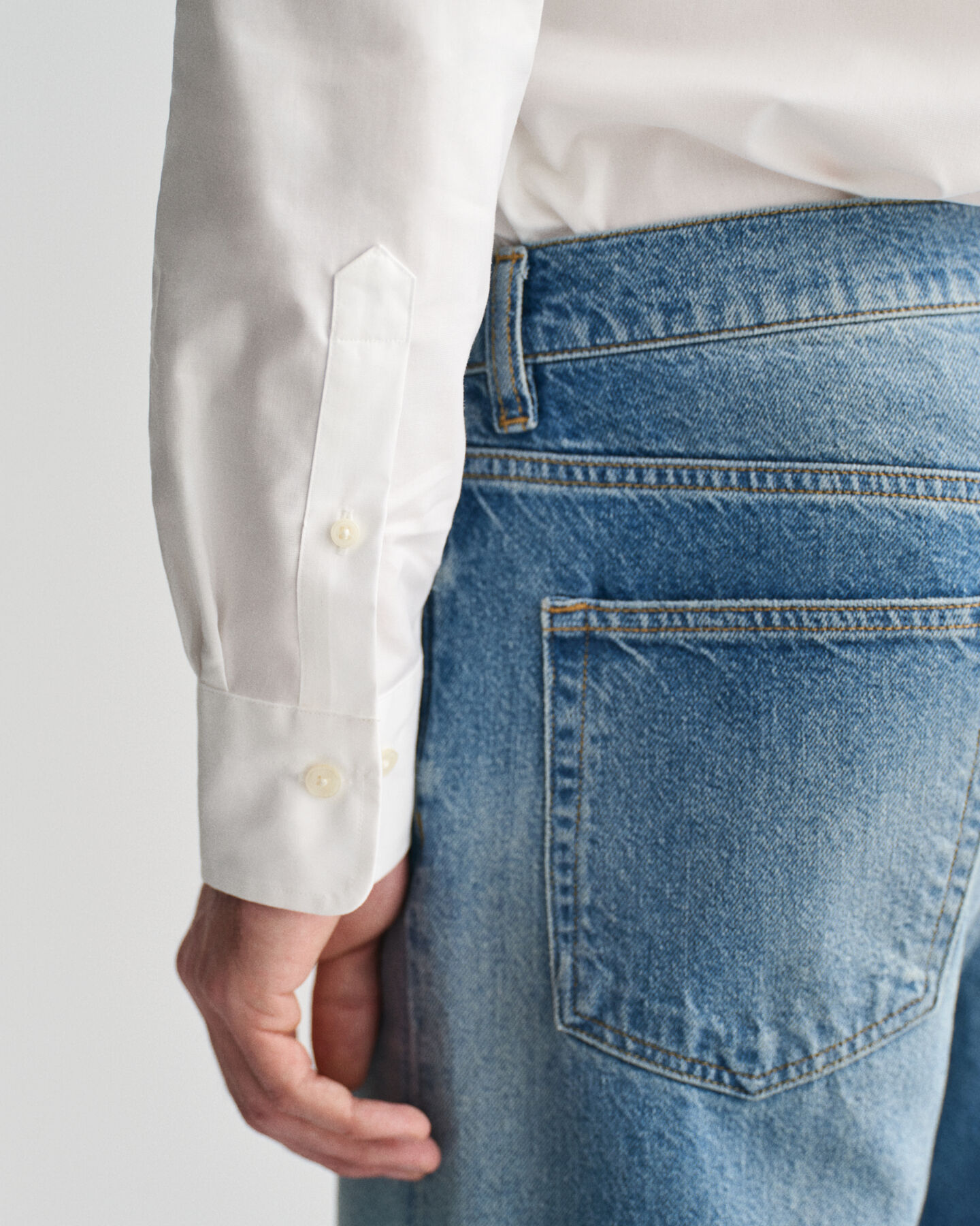 Camisa em popelina lisa slim fit