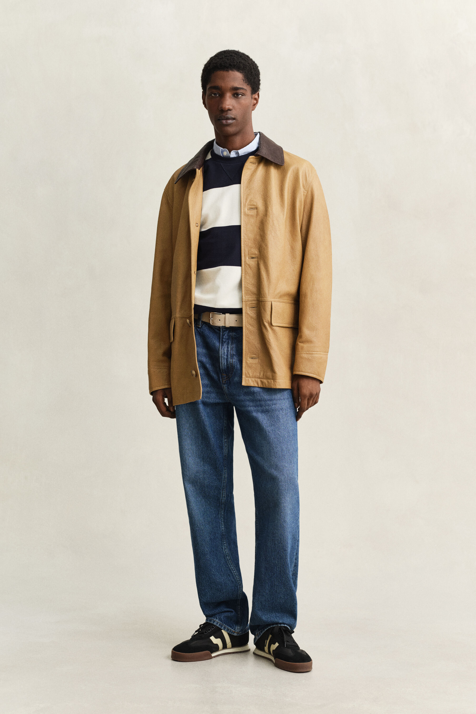 Sweatshirt com decote redondo às riscas