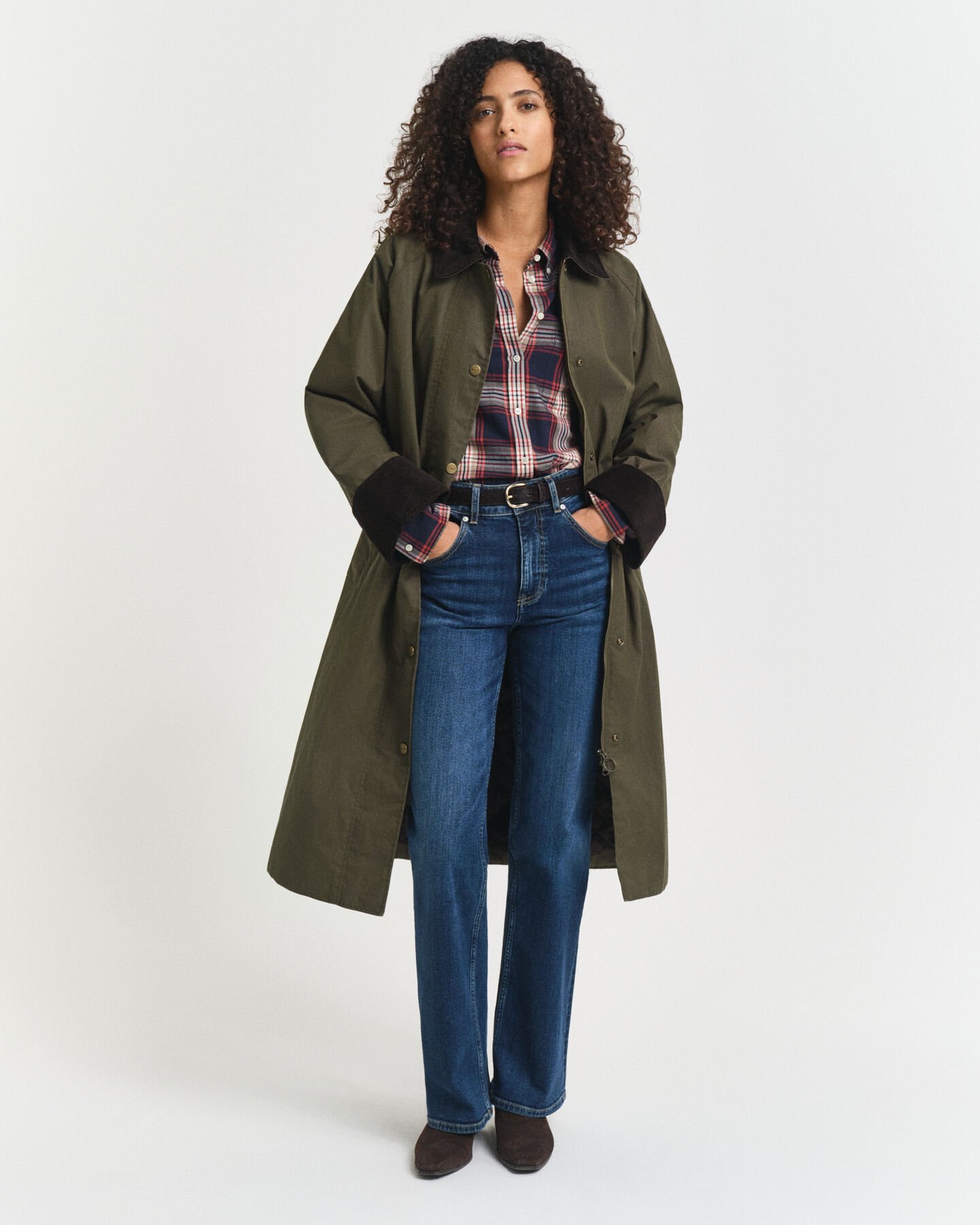 Gabardina em algodão com acabamento encerado