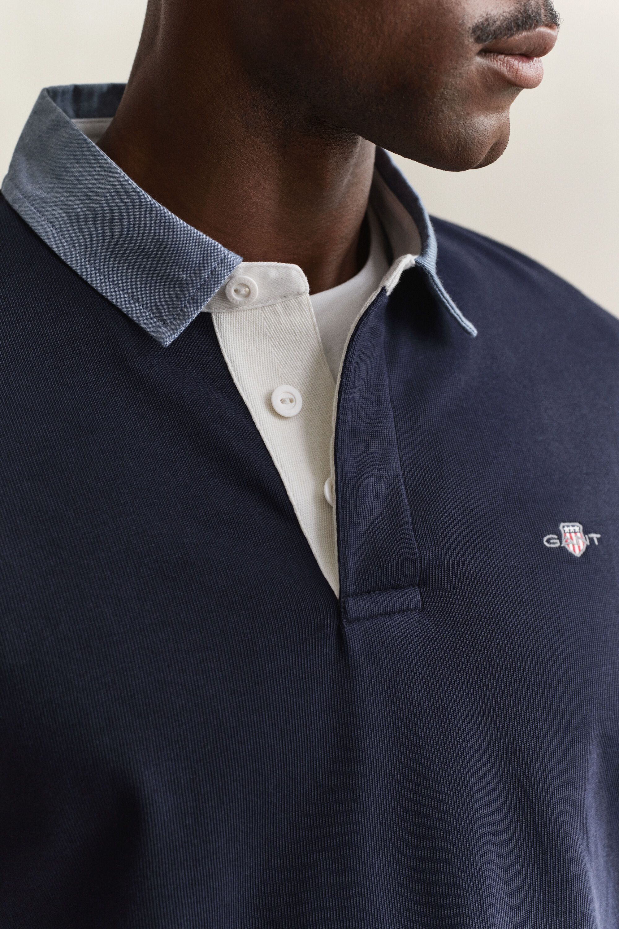 Heavy Rugger com colarinho em chambray