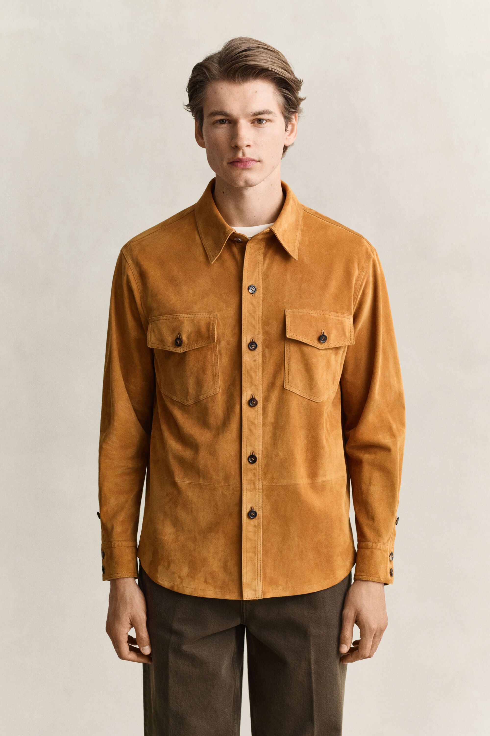 Sobrecamisa em camurça