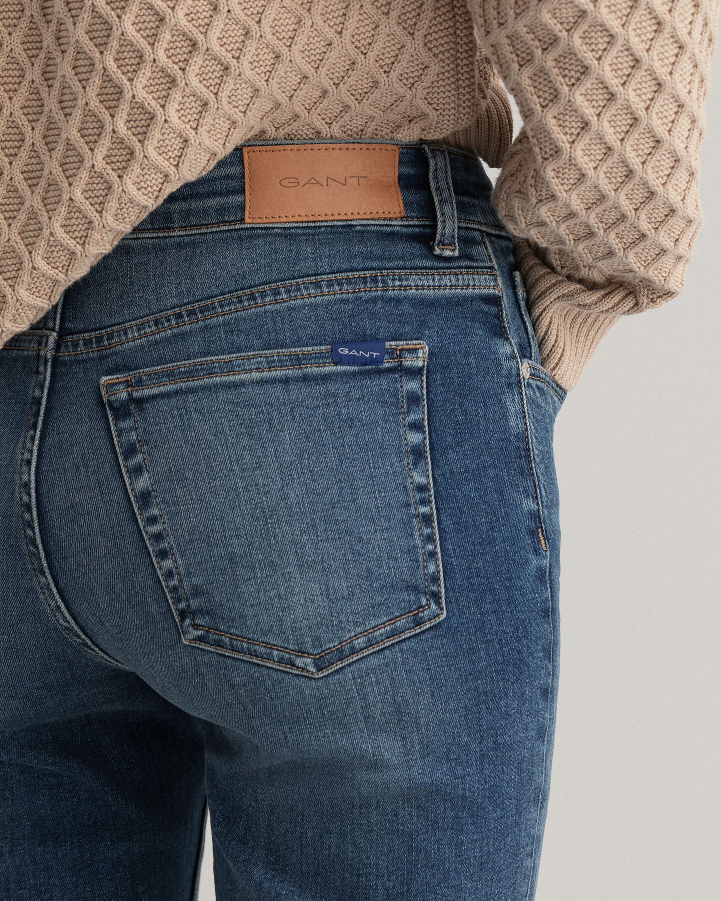 Cal&ccedil;as super el&aacute;sticas Farla slim fit