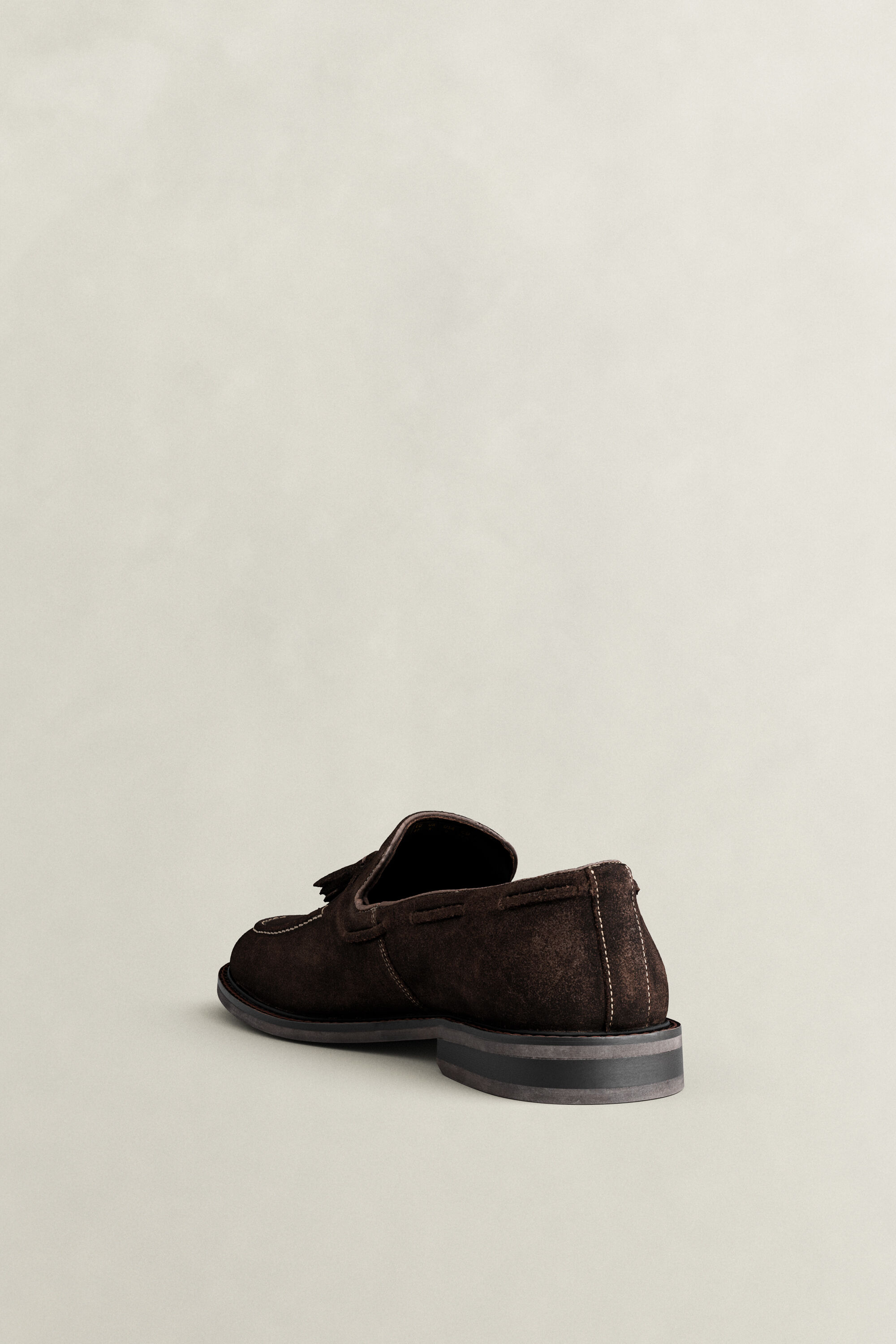 Loafers em camurça Lozham
