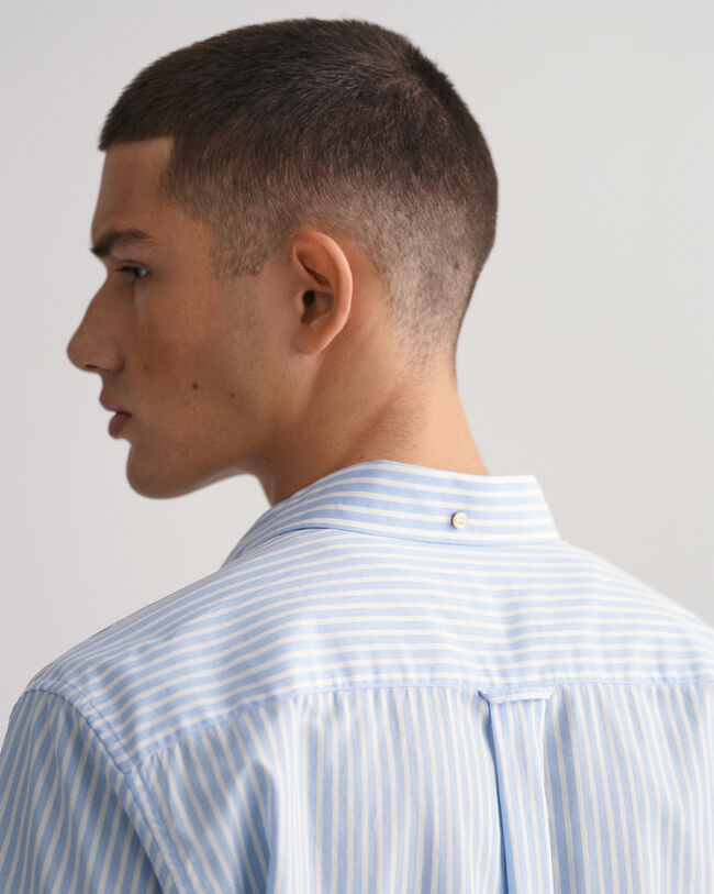 Camisa de popelina às riscas de manga curta regular fit