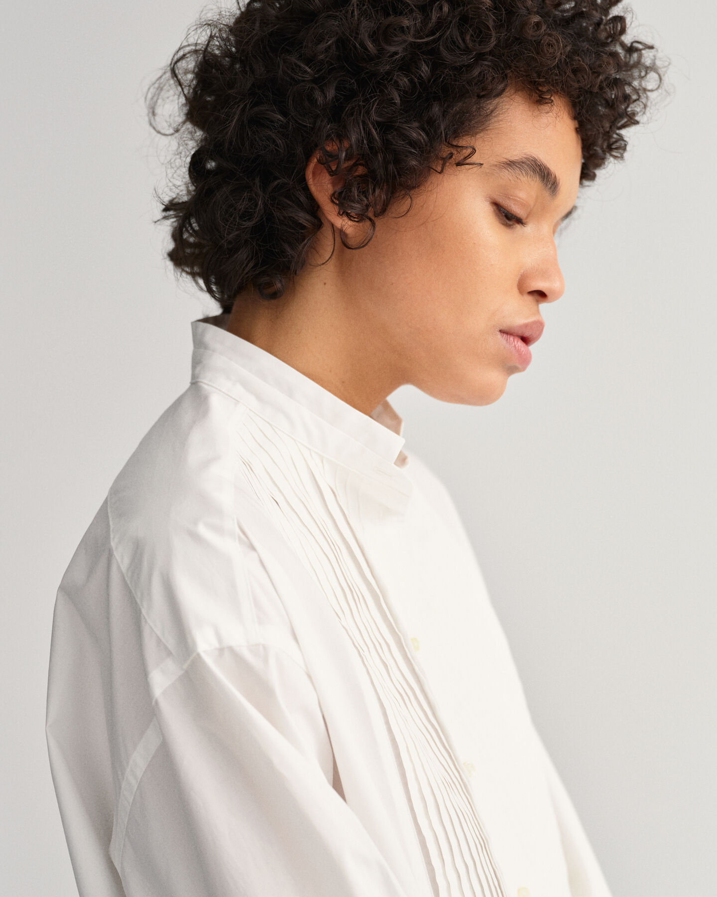 Camisa com pregas costuradas oversized