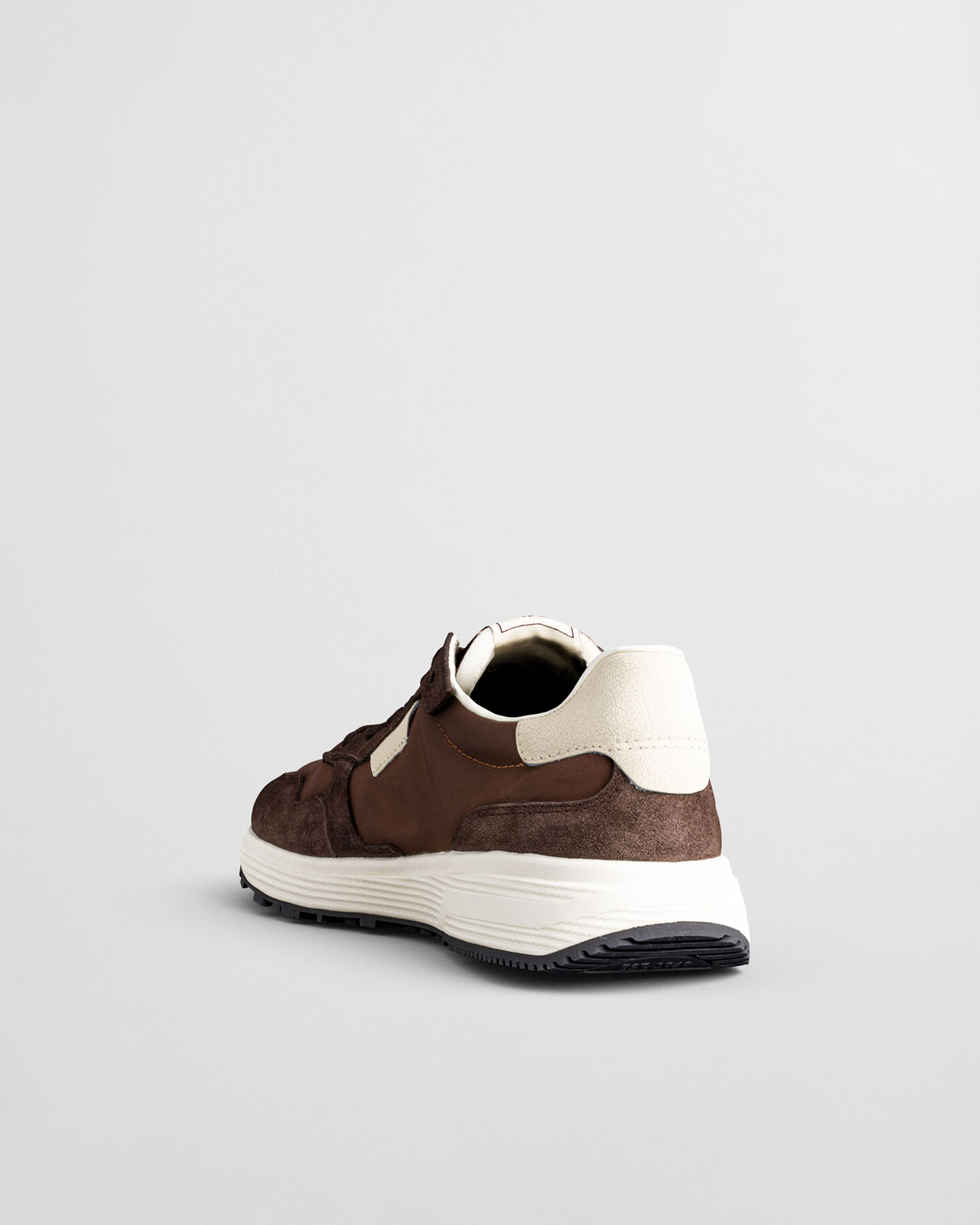 Ténis em nylon e camurça Beywin