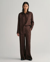 Cal&ccedil;as com padr&atilde;o de renda em Jacquard com perna larga