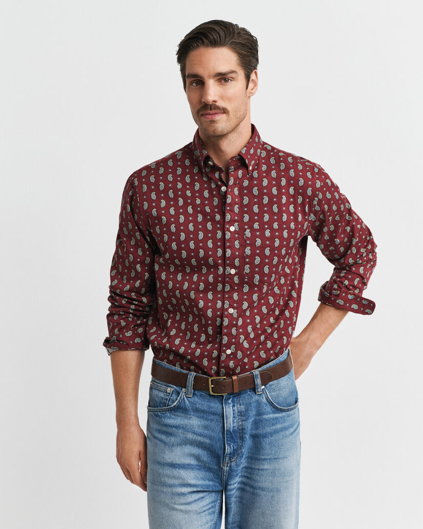 Camisa em sarja com padrão paisley estampado regular fit