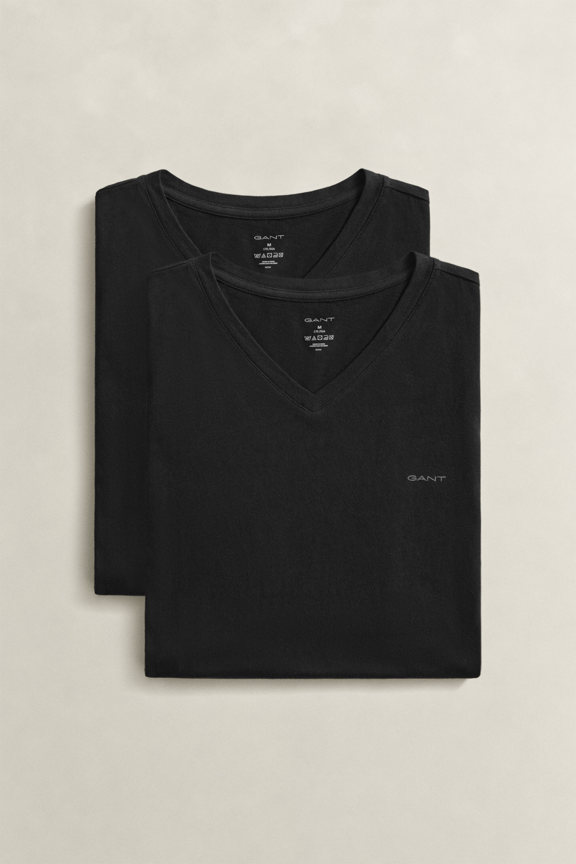 Pack de duas t-shirts com decote em V