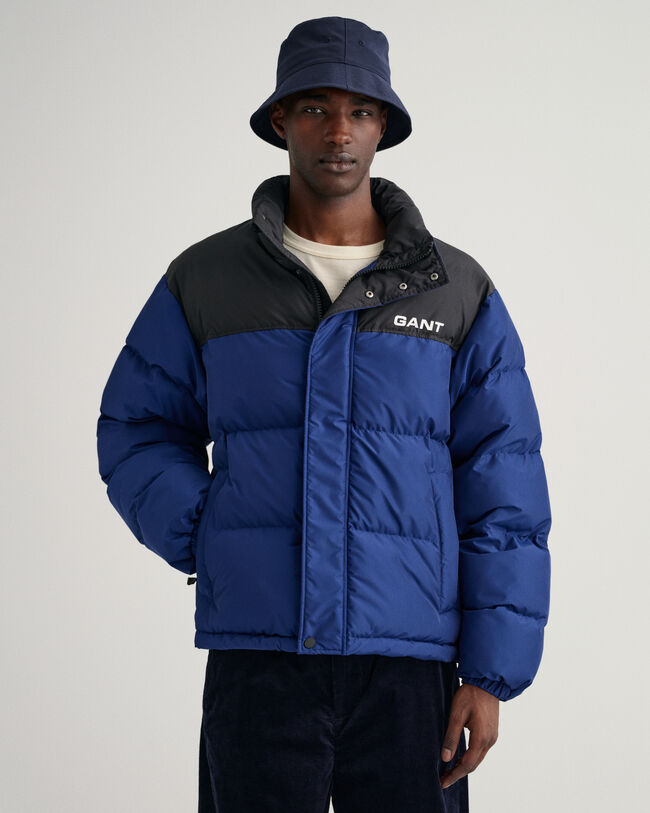 Blusão acolchoado com bloco de cor