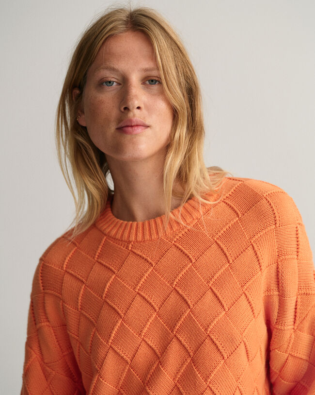 Pulover com decote redondo em malha tecida