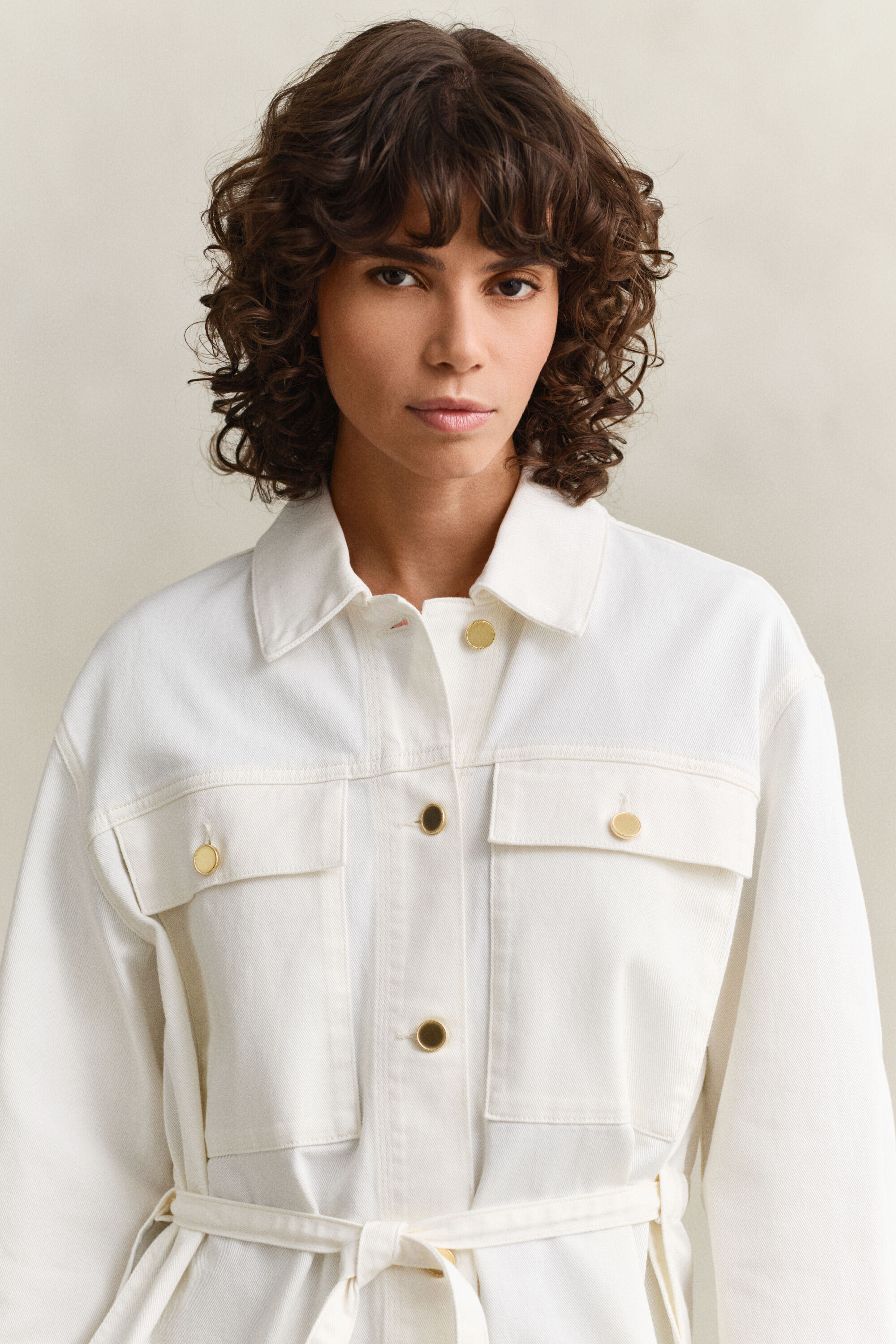 Casaco de ganga com atilhos