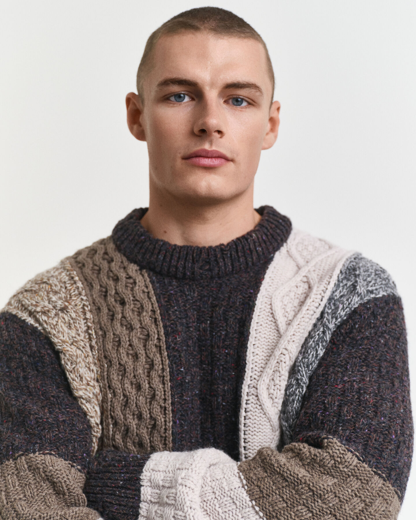 Sweatshirt com decote redondo Patchwork