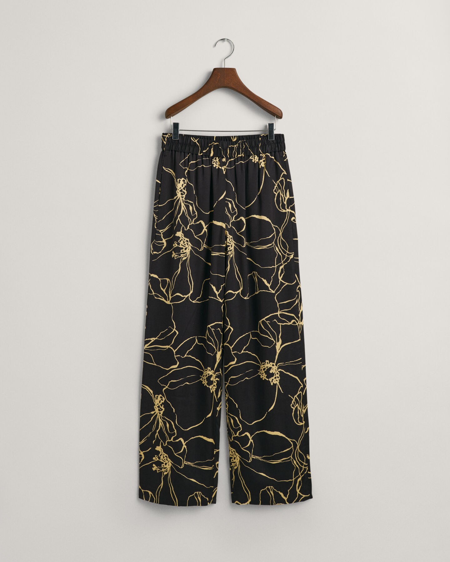 Cal&ccedil;as pull-on Line Drawing