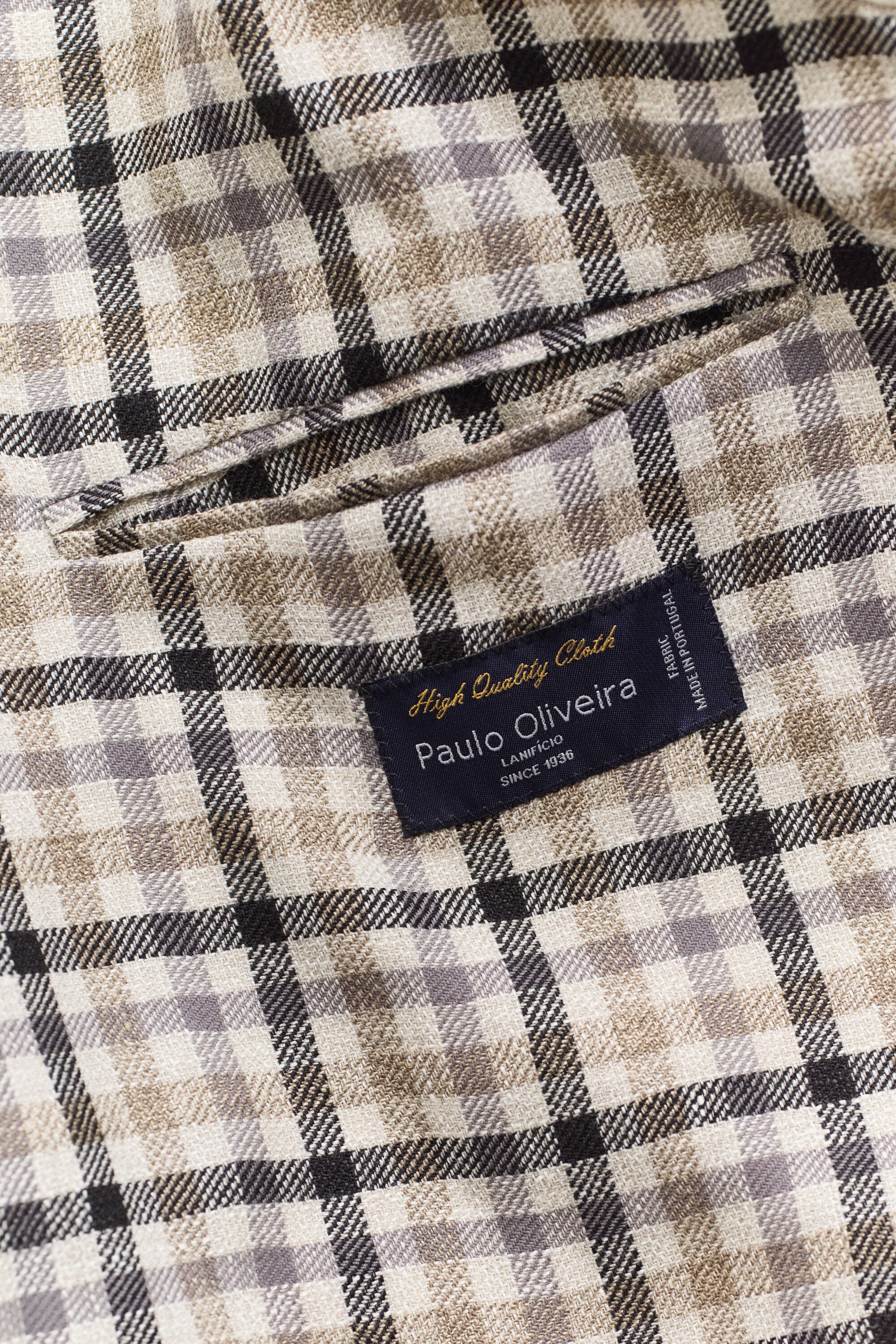 Blazer com padrão de xadrez em lã e linho