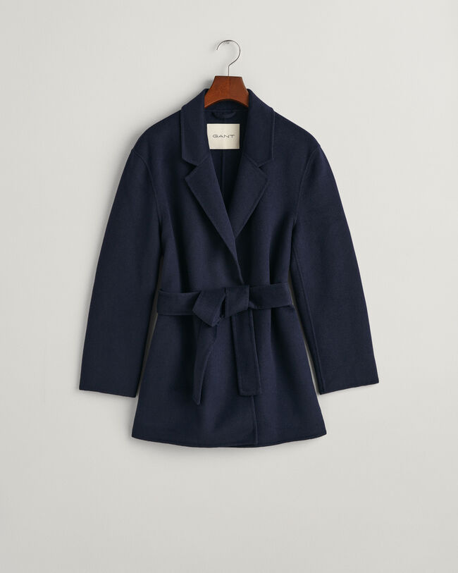 Blazer com cinto cosido à mão