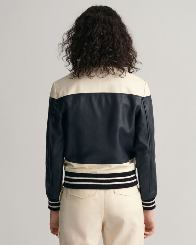 Casaco em pele com bloco de cor