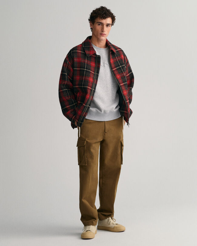 Calças cargo em sarja