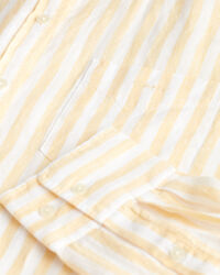 Camisa de linho às riscas relaxed fit