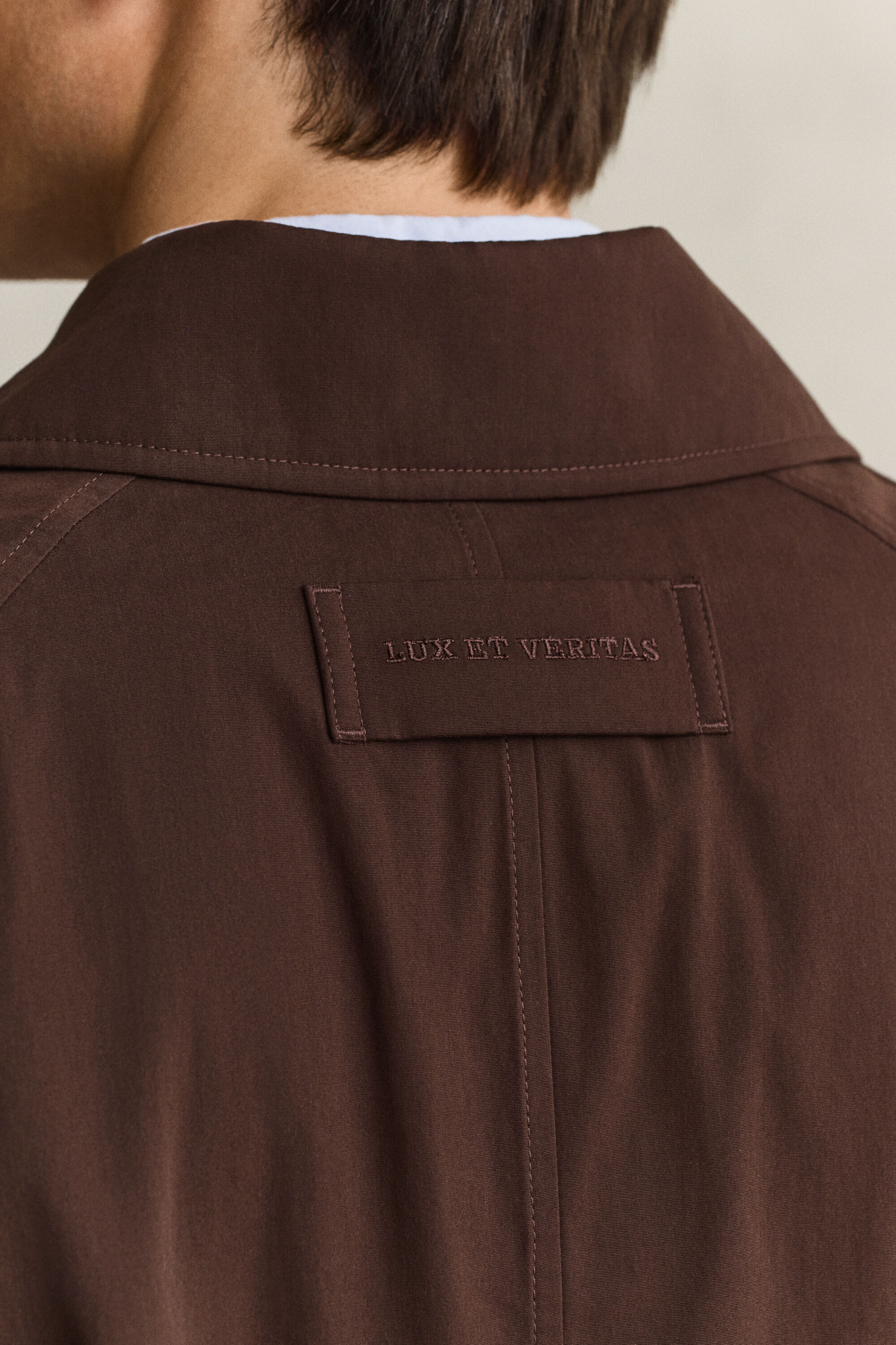 Gabardina Gant x Yale