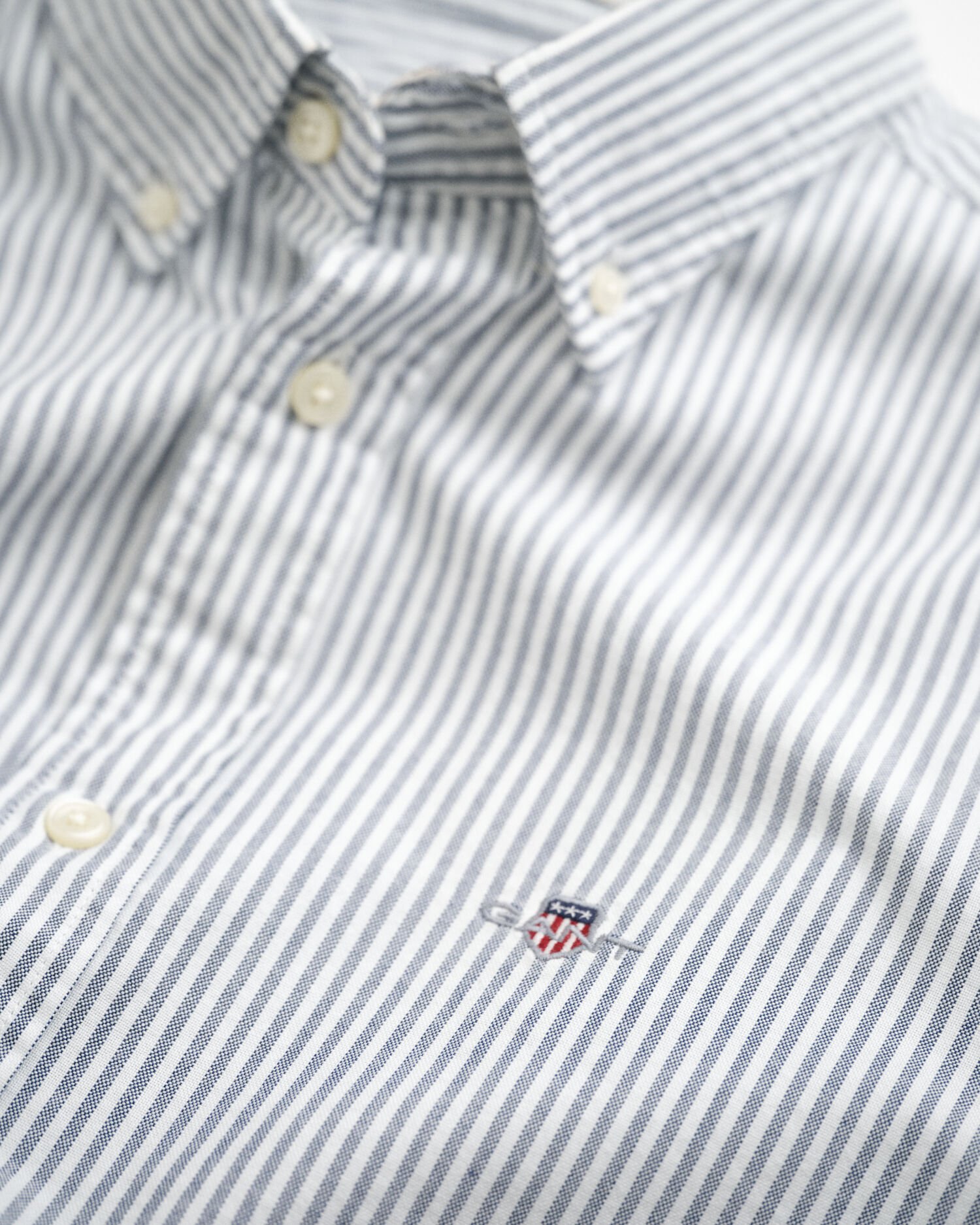 Camisa Oxford clássica com riscas finas slim fit