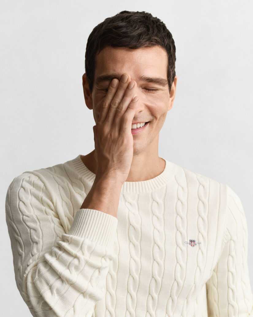 Camisola em malha entrançada de algodão com decote redondo