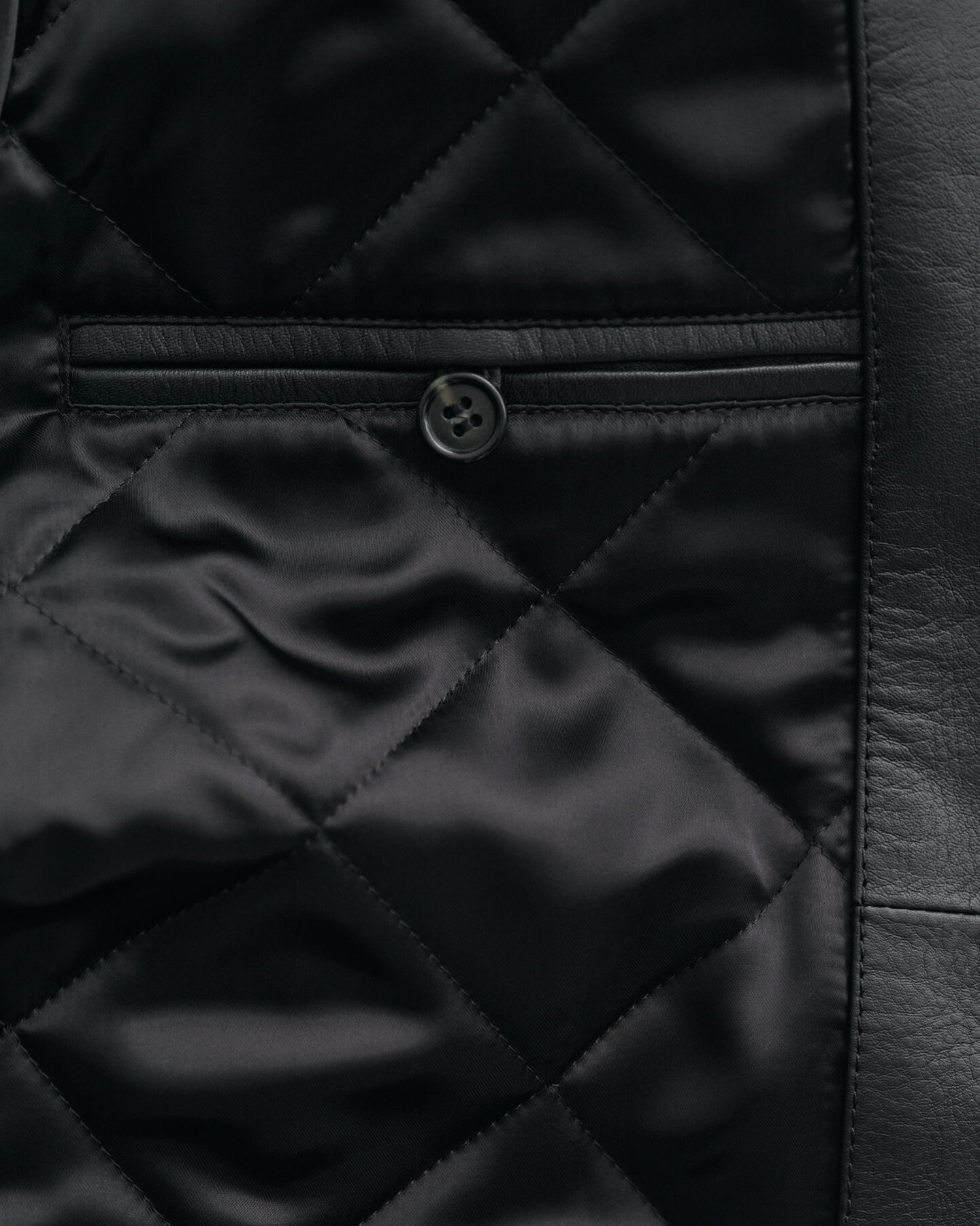 GANT Varsity Jacket em pele