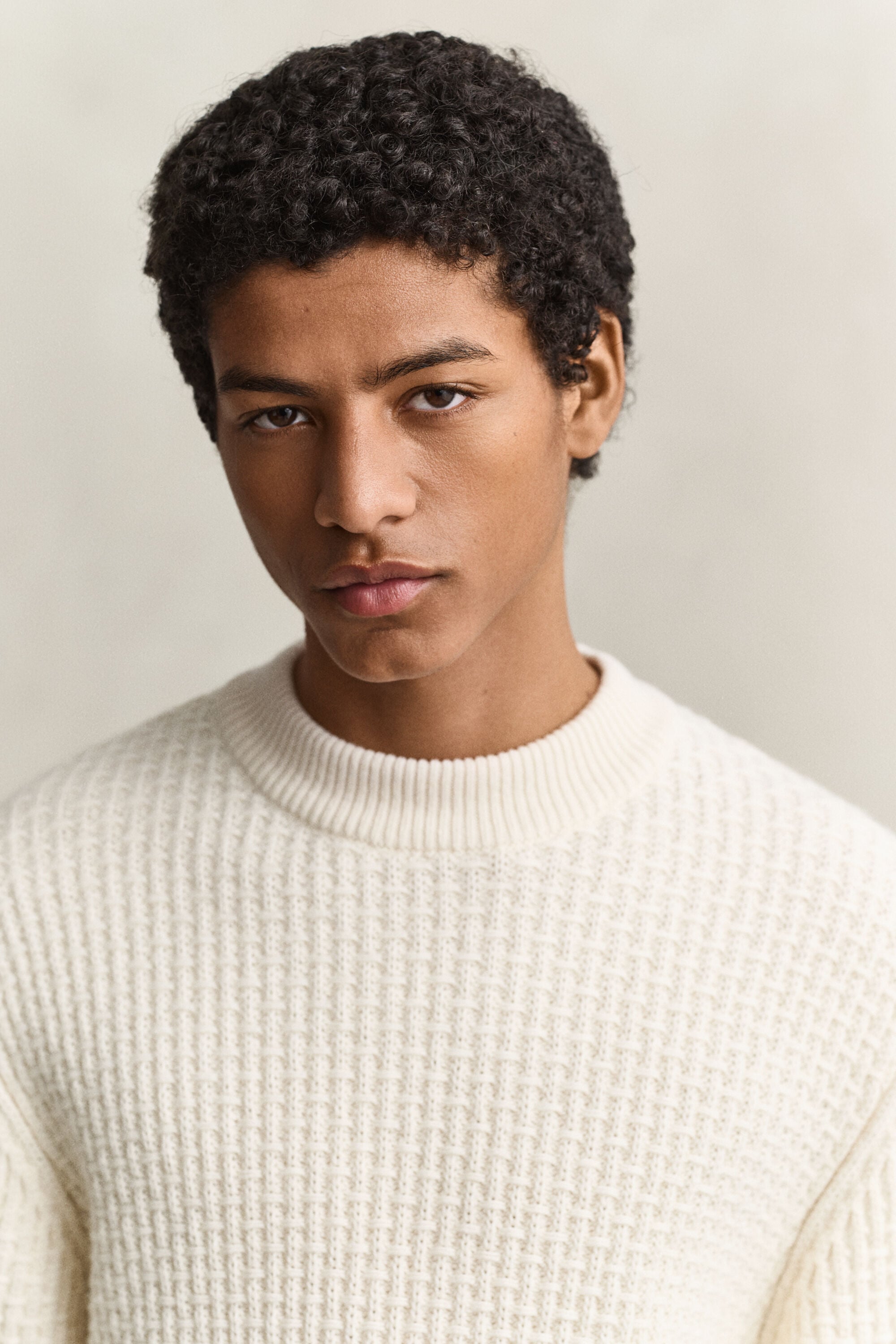 Camisola de malha texturizada com gola alta sem dobra em lã e algodão
