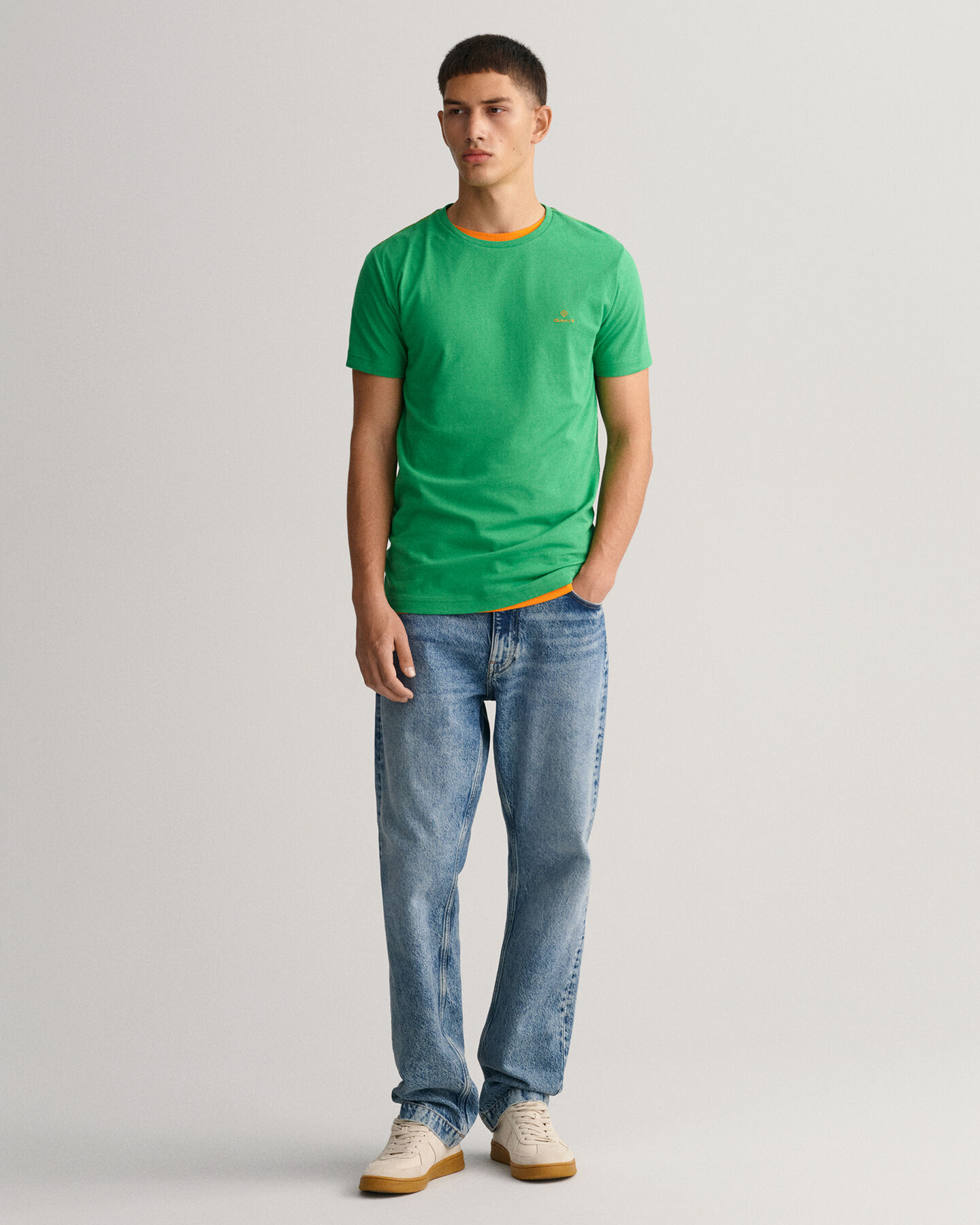 T-Shirt Contrast Logo