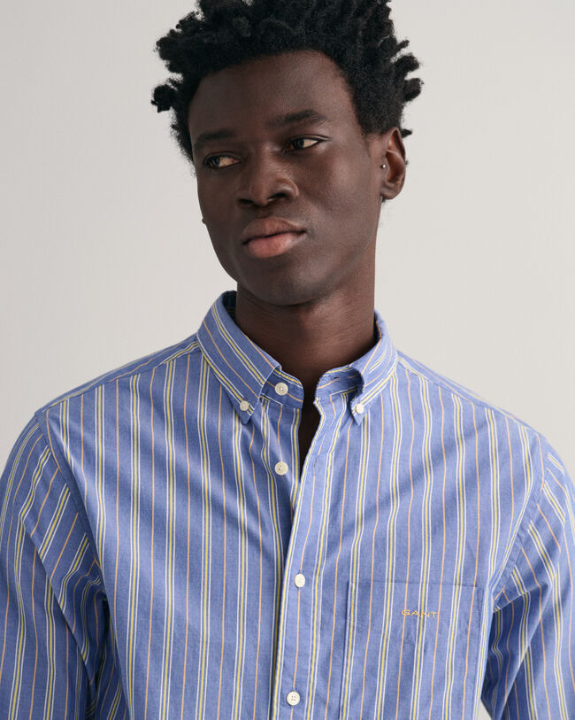 Camisa em popelina &agrave;s riscas regular fit