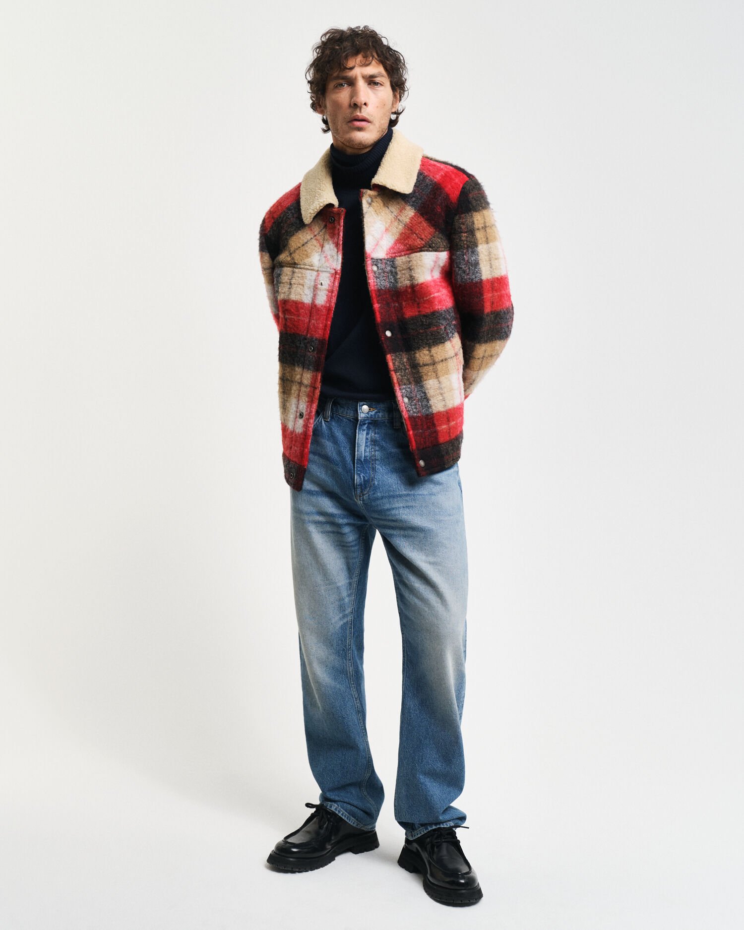 Camisola de gola alta em lã e algodão