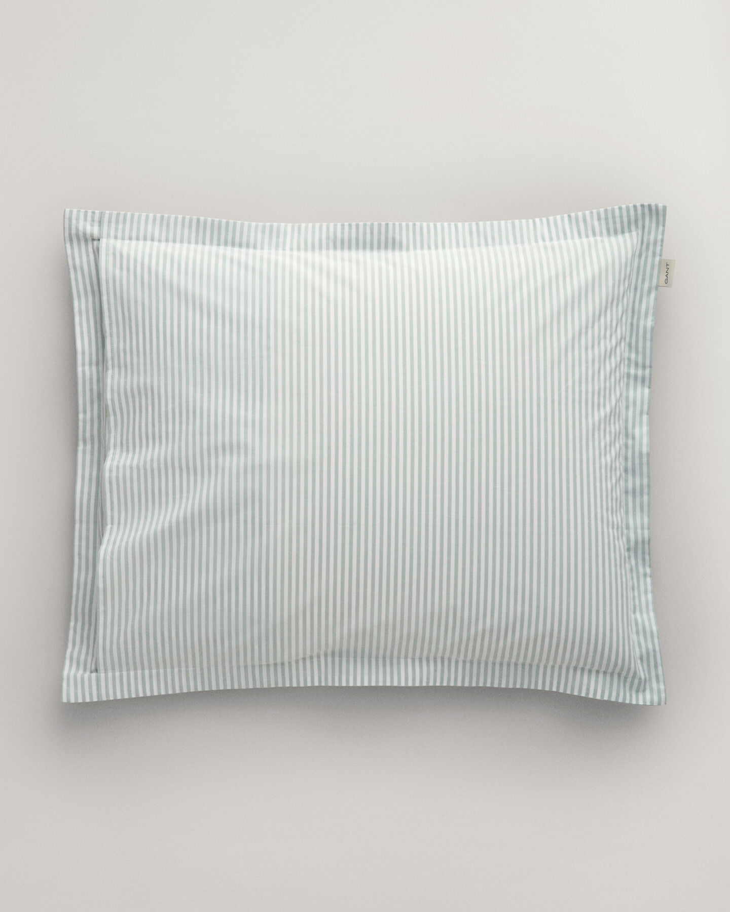 Fronha &agrave;s riscas Percale