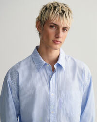 Camisa em popelina &agrave;s riscas oversized