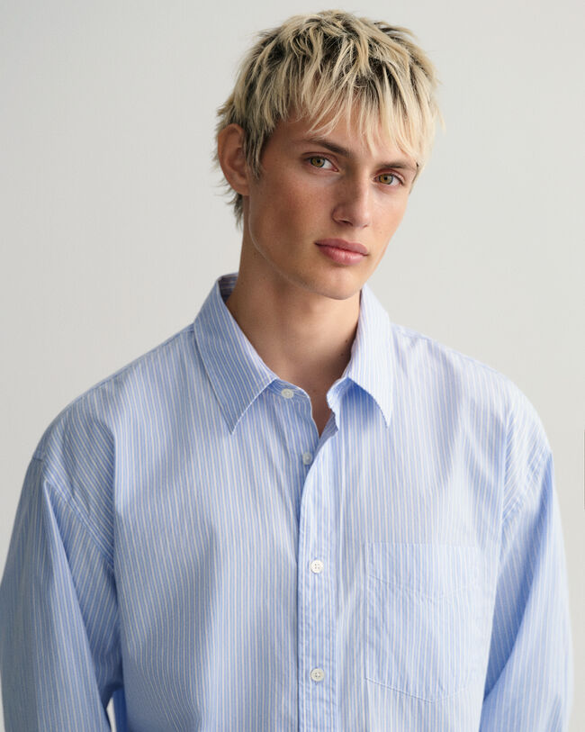 Camisa em popelina &agrave;s riscas oversized