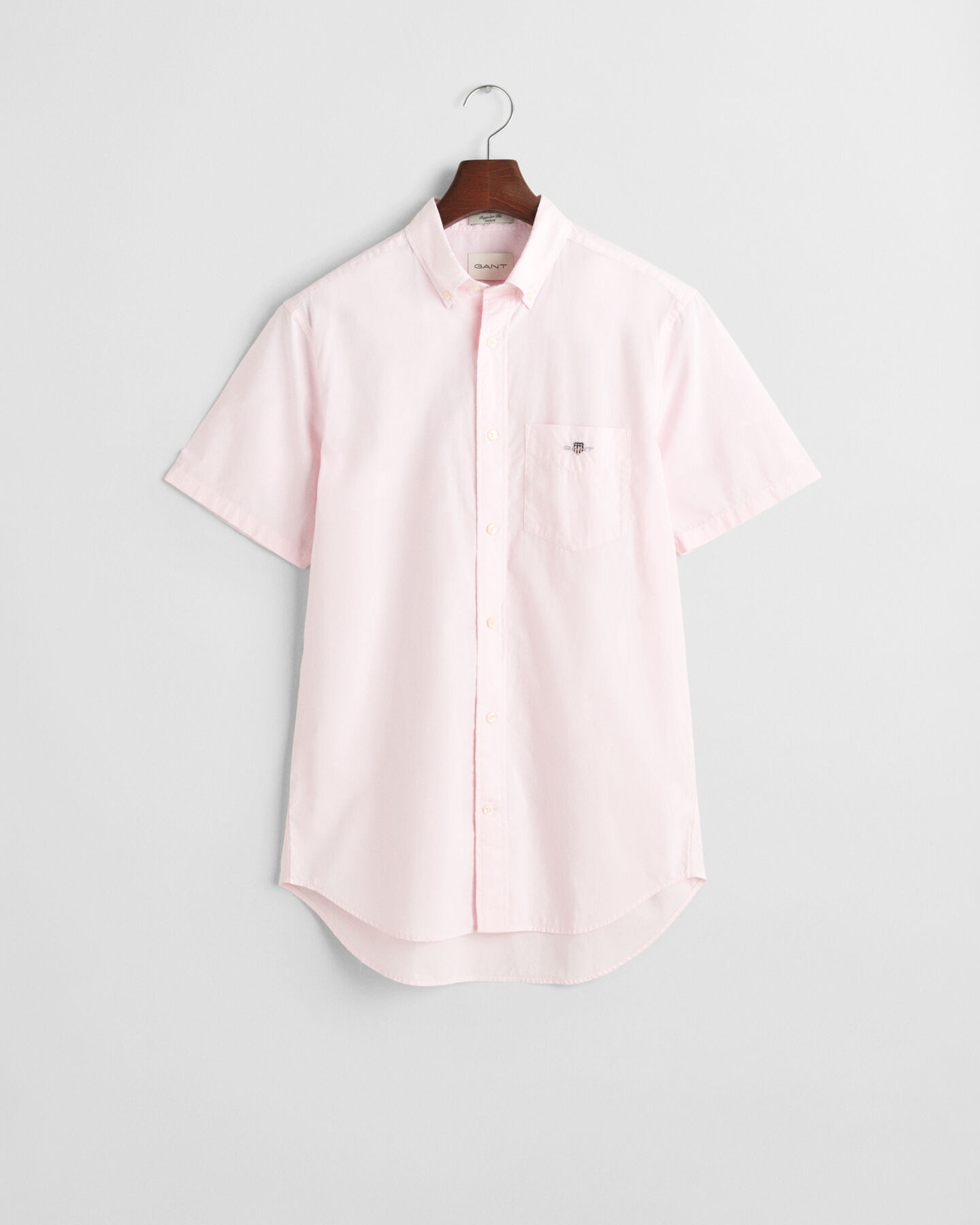 Camisa de manga curta em popelina cl&aacute;ssica regular fit