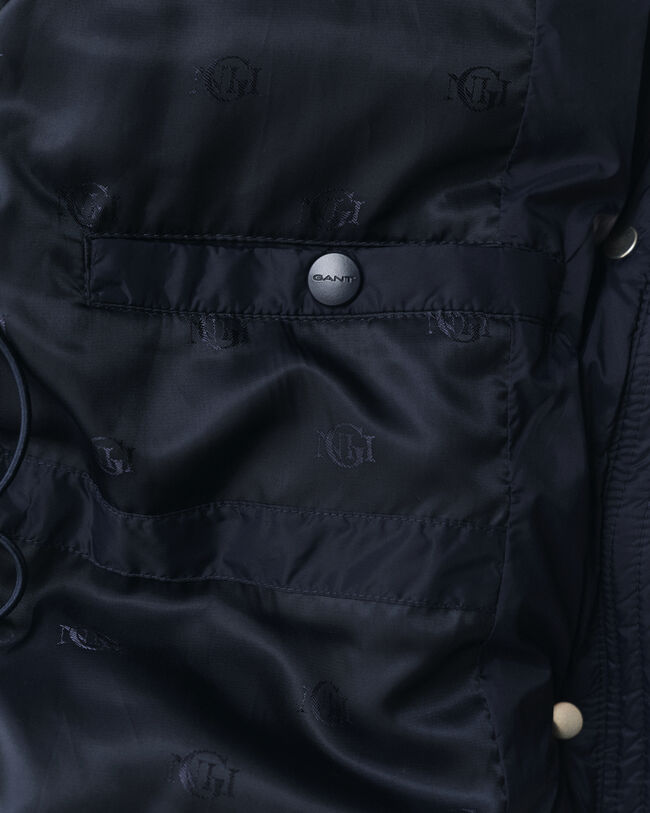 Blusão de penas com comprimento médio