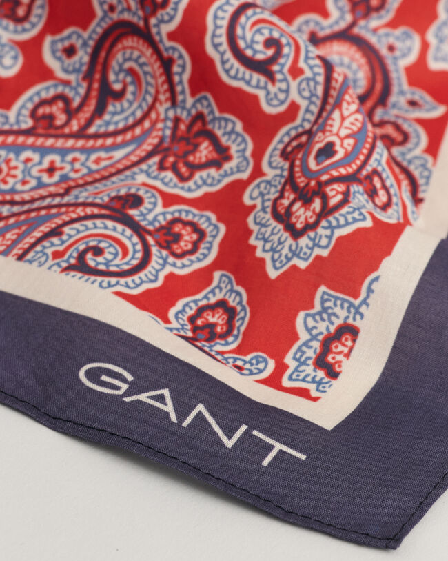 Lenço em algodão com padrão paisley