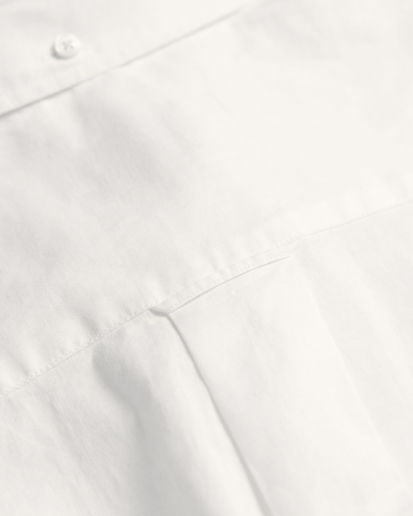 Camisa de manga curta em linho e algod&atilde;o corte normal