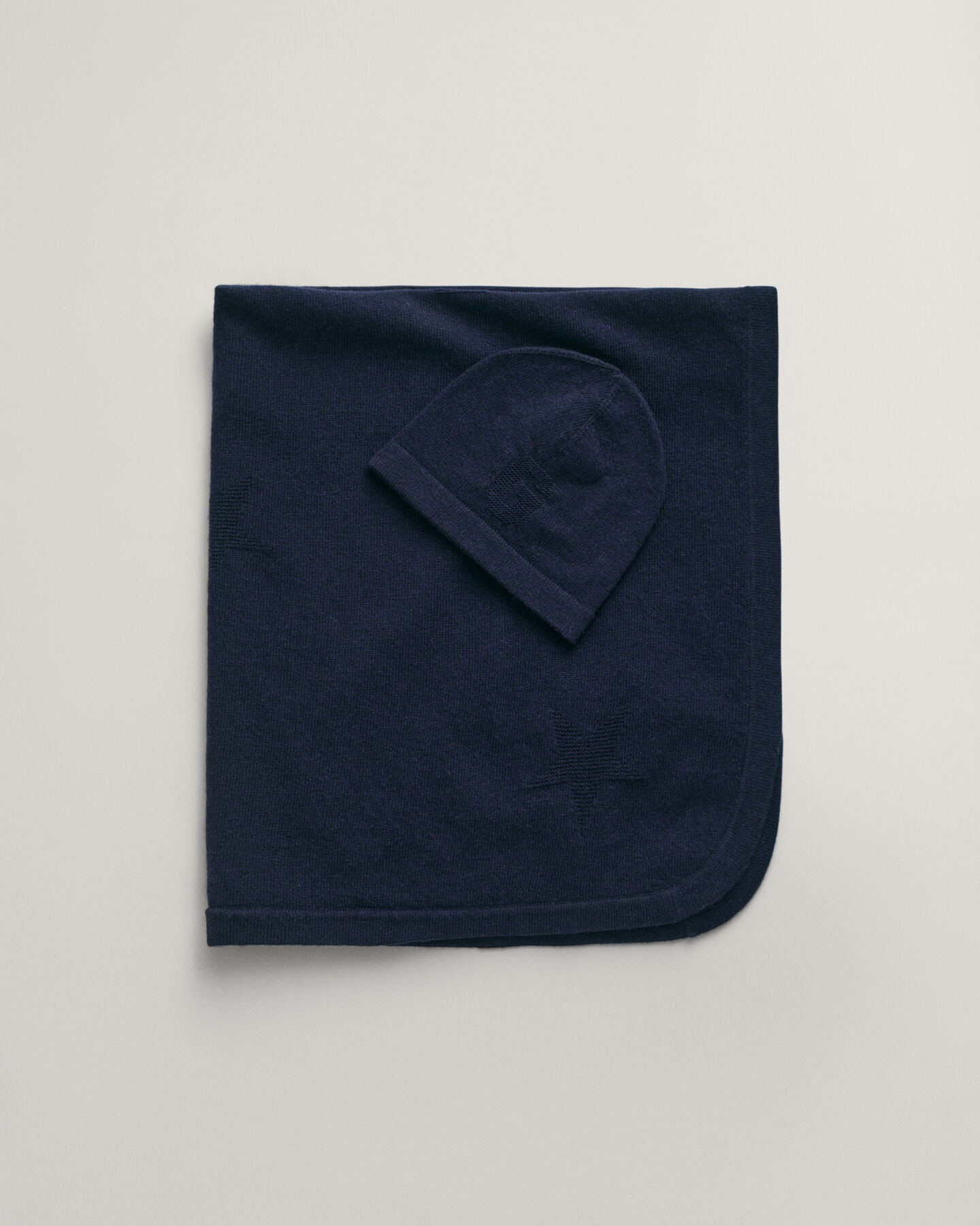 Conjunto de oferta com gorro e manta Baby