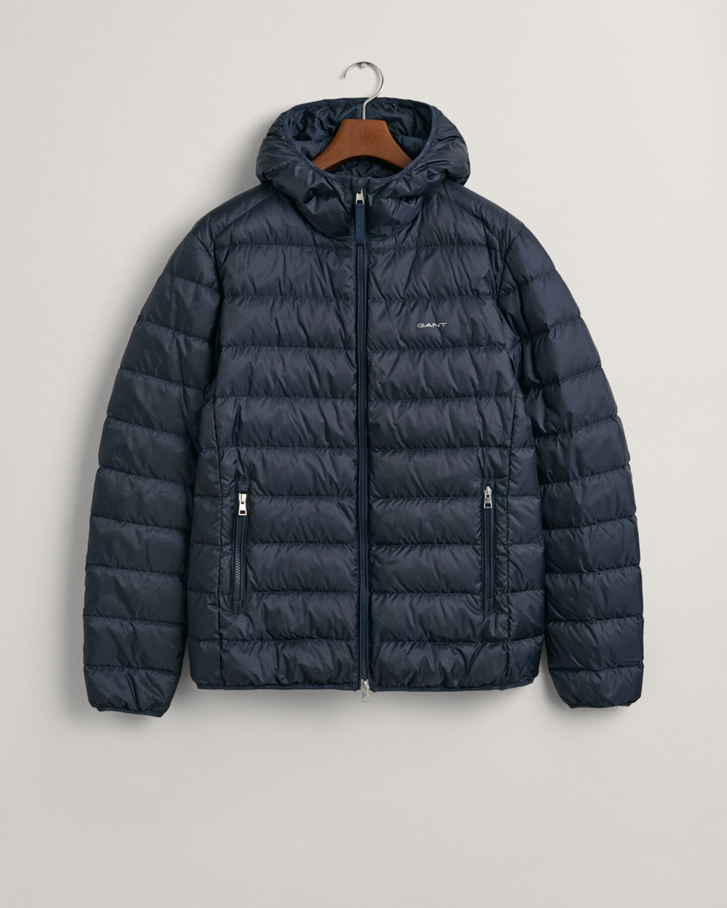 Blusão de penas com capuz leve