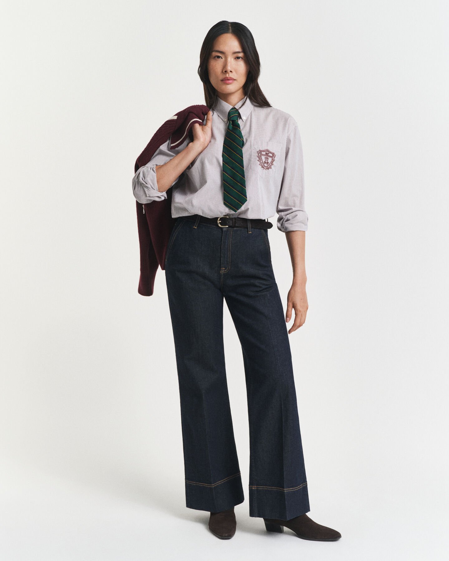 Calças de ganga formais com corte evasê