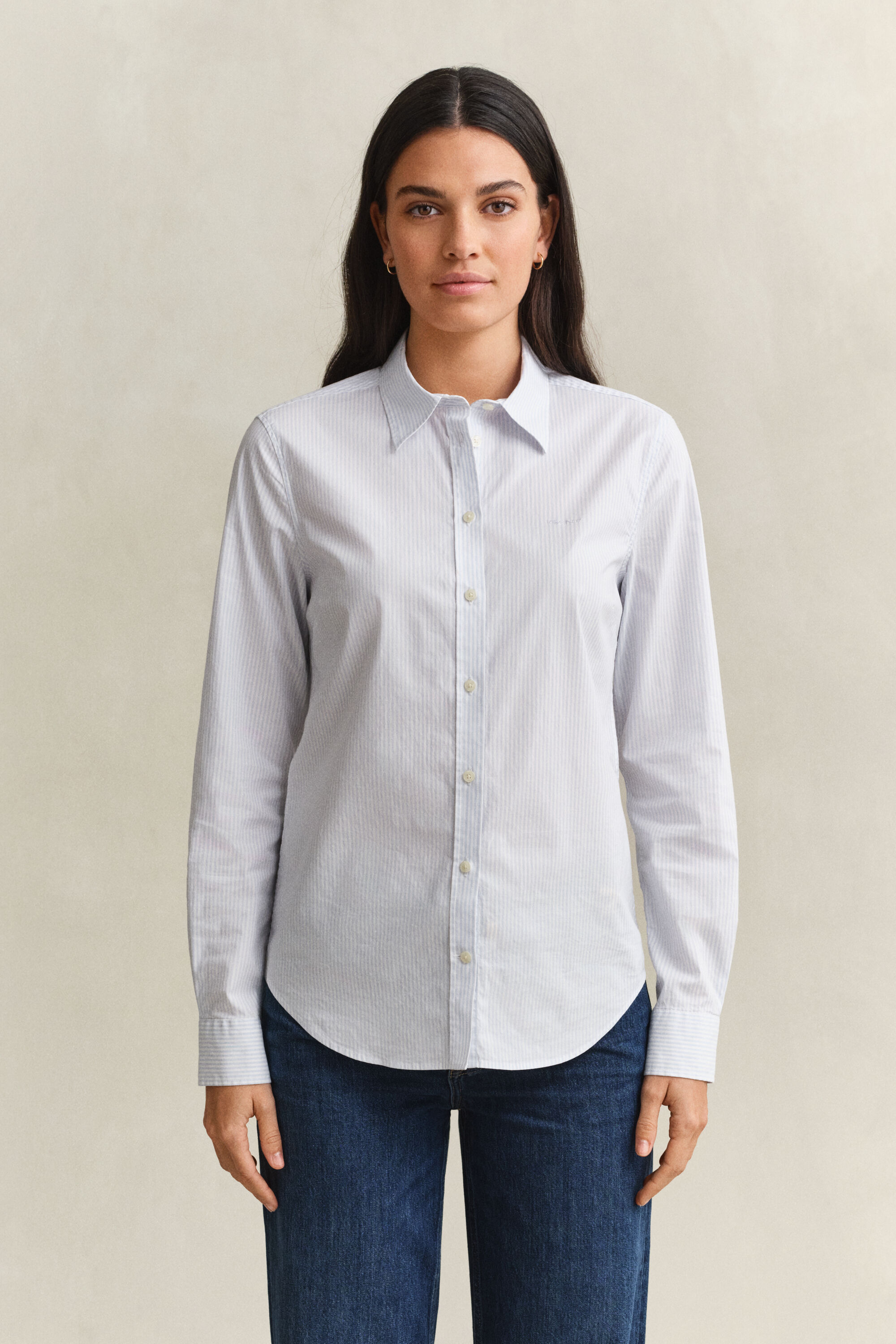 Camisa em popelina às riscas