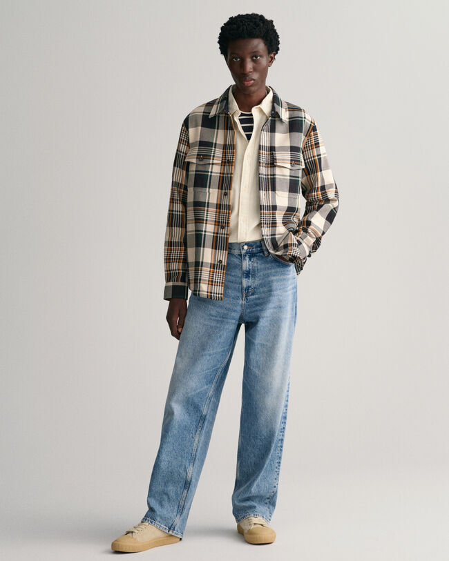 Sobrecamisa em sarja resistente com padrão de xadrez